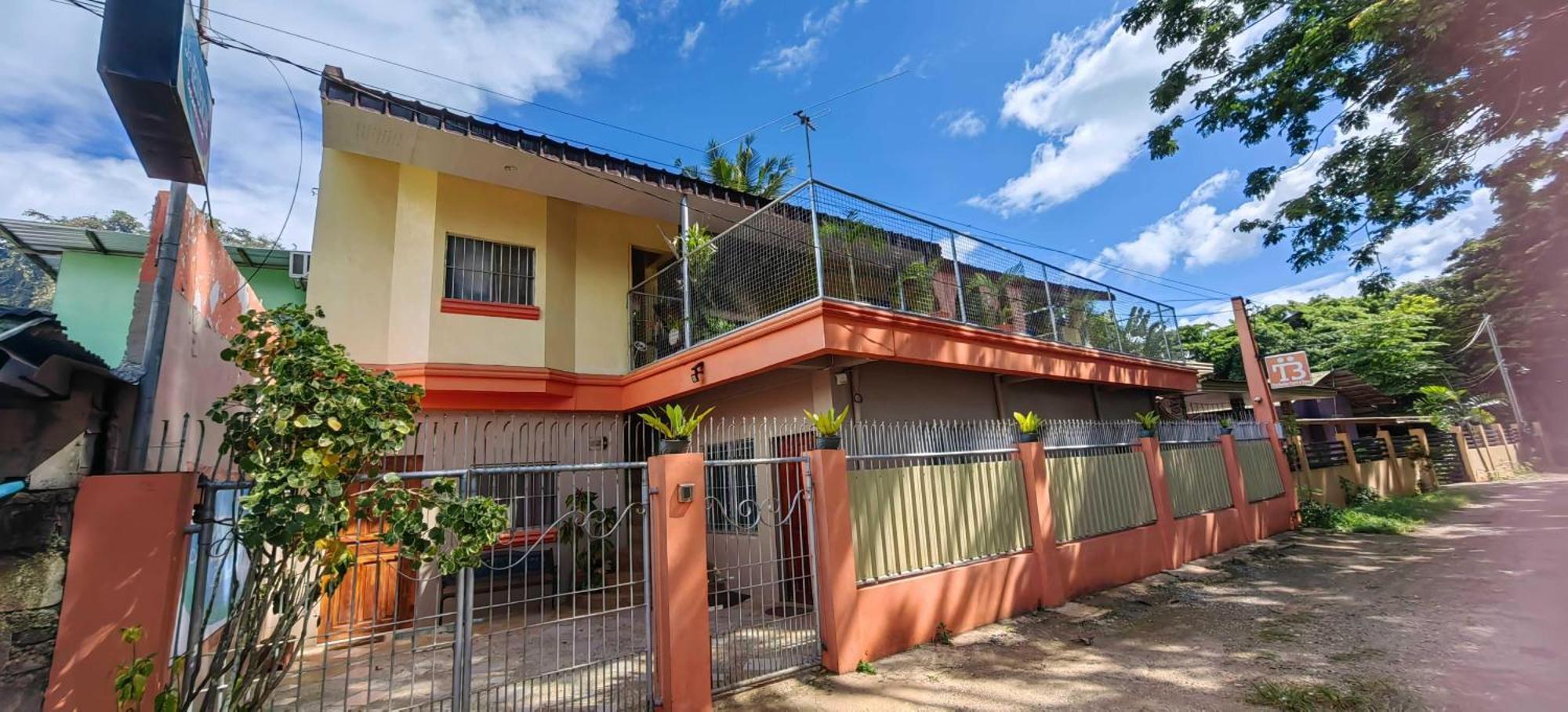 Las Residencias Bed And Breakfast Puerto Princesa Εξωτερικό φωτογραφία