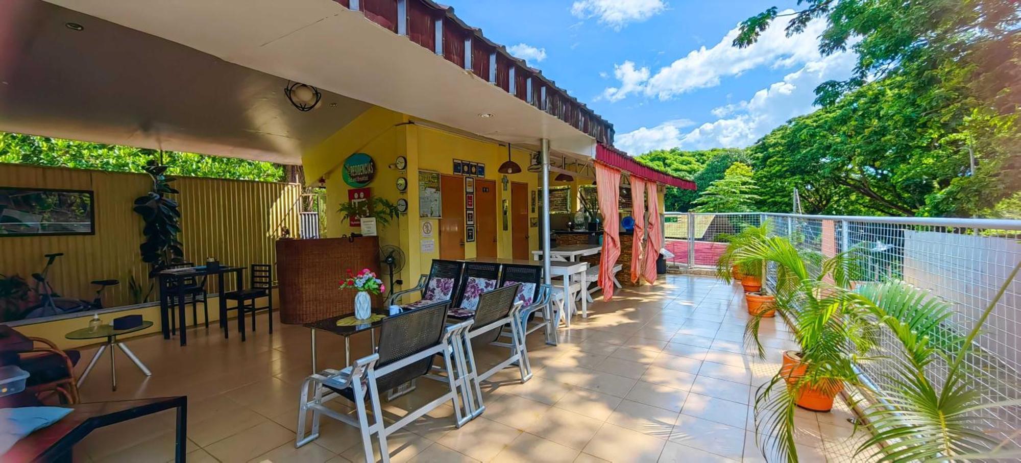 Las Residencias Bed And Breakfast Puerto Princesa Εξωτερικό φωτογραφία