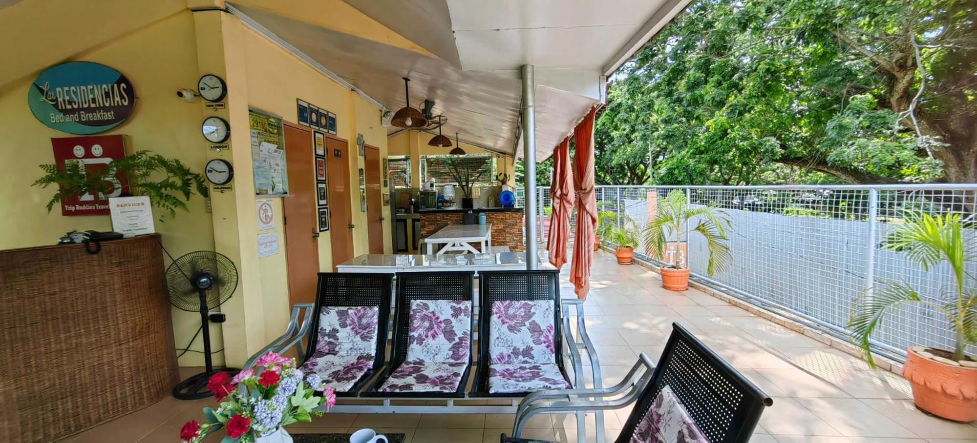 Las Residencias Bed And Breakfast Puerto Princesa Εξωτερικό φωτογραφία