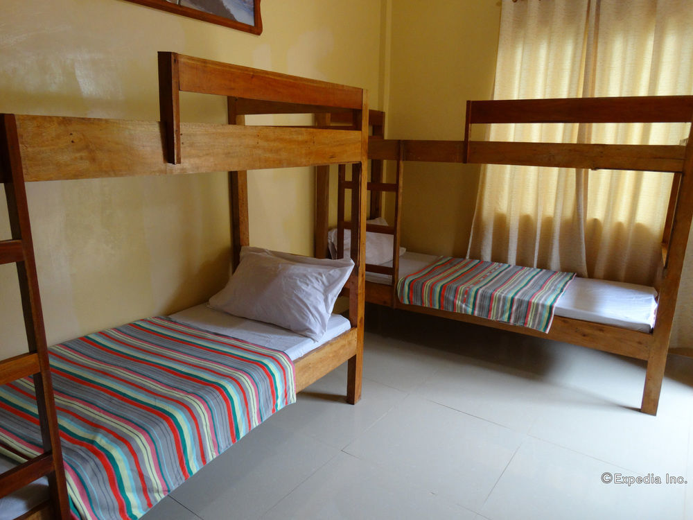 Las Residencias Bed And Breakfast Puerto Princesa Εξωτερικό φωτογραφία